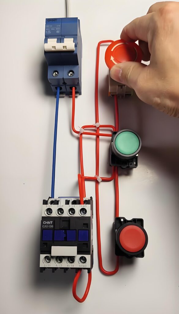What is a push button switch? Switch button push