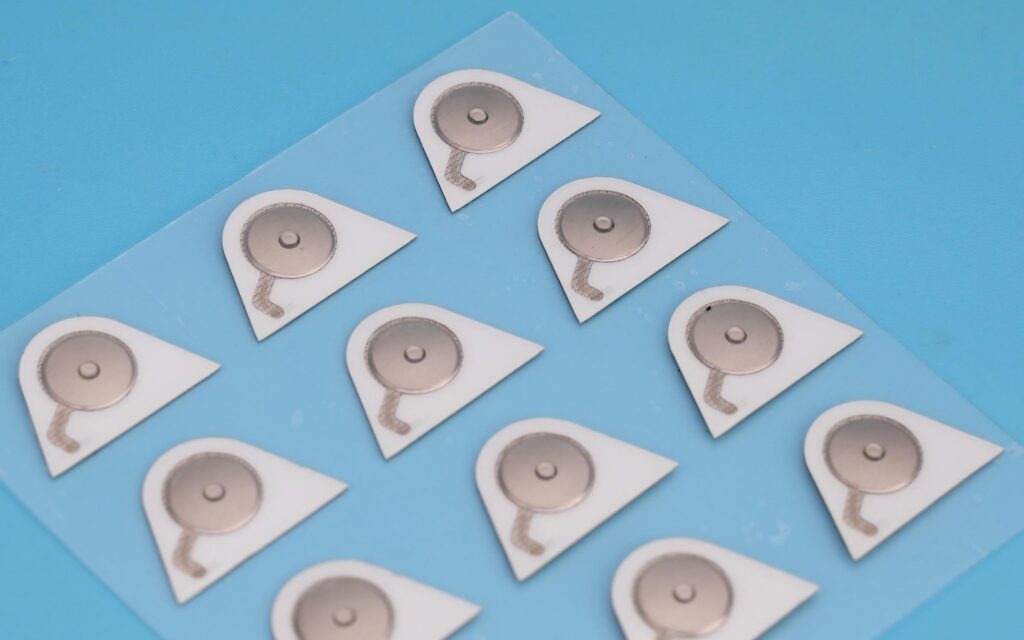 Metal dome array for industrial controls, Metal dome switch