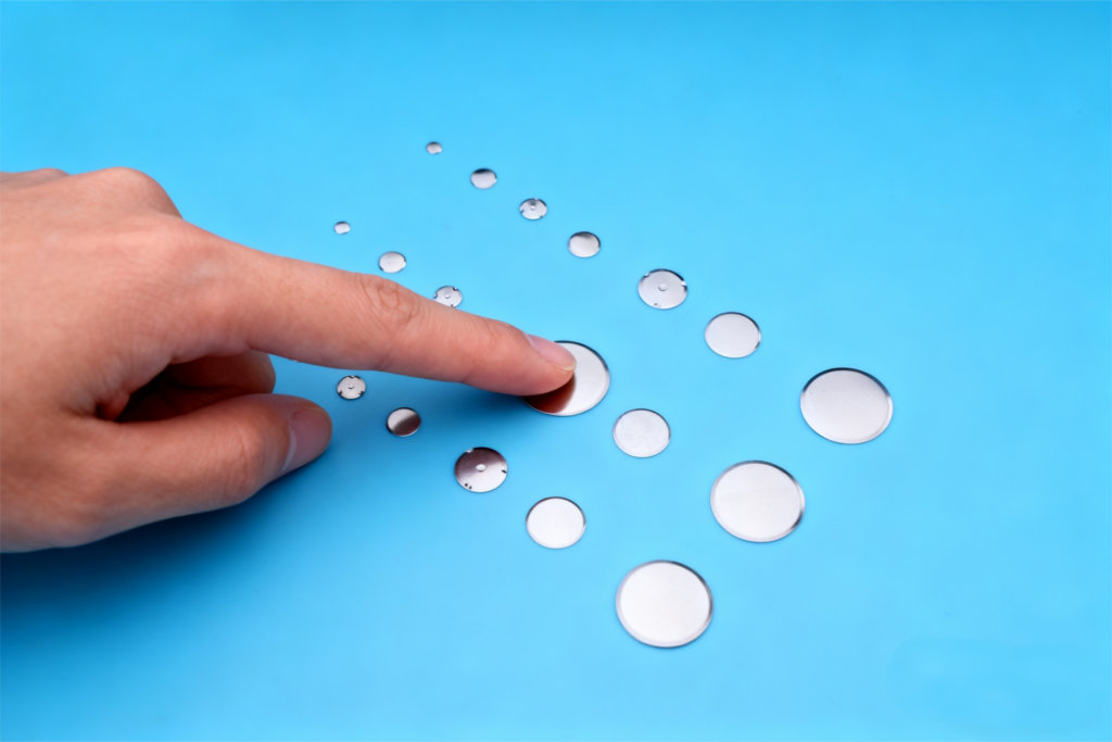 Does metal dome have tactile stimulation?