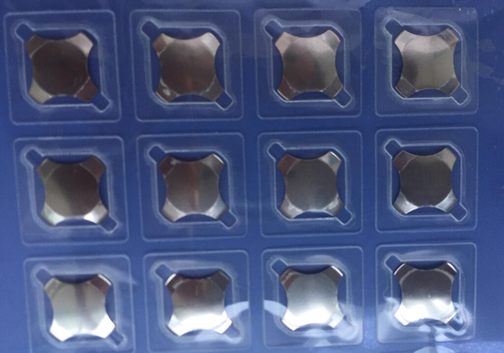 What Are Peel and Place Metal Dome Arrays? Single Key Dome Array