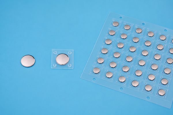 Loose dome single adhesive carrier and multi-key metal dome array formats